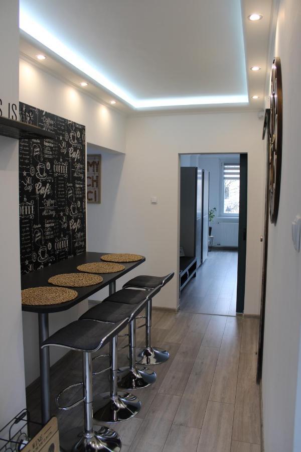 Apartament Izzy Apartament Miszkolc Zewnętrze zdjęcie