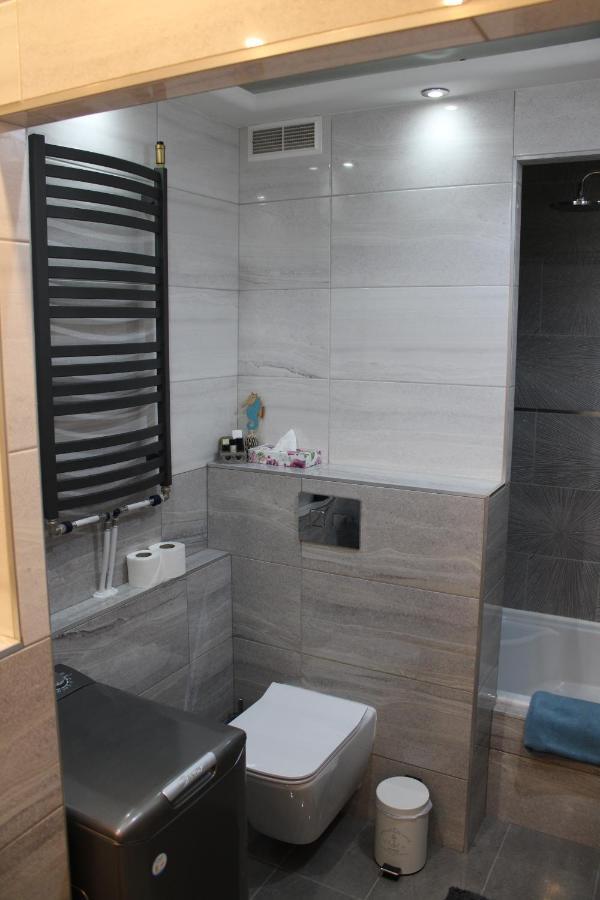 Apartament Izzy Apartament Miszkolc Zewnętrze zdjęcie